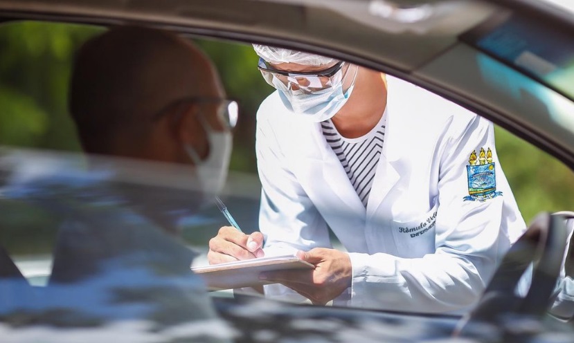 Profissionais da Saúde orientam motoristas