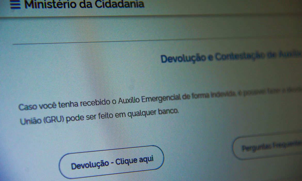 Devolução auxílio emergencial
