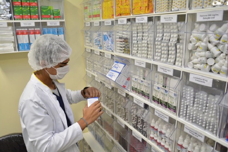 Especialistas ainda buscam medicamentos eficazes contra COVID-19