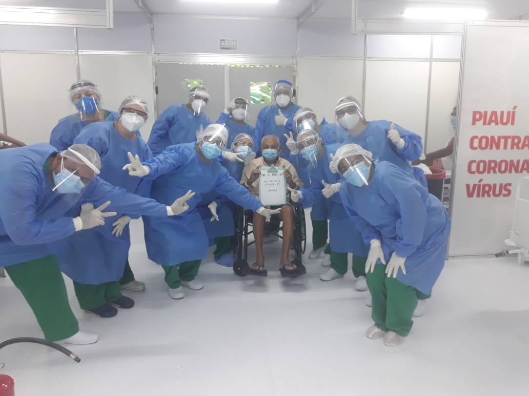 Idoso de 83 anos se recupera da COVID-19