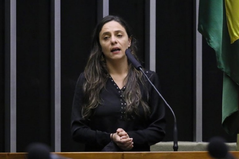 Melchiona: "muitos homens têm tentado incluir os filhos no CadÚnico sem serem os responsáveis pela criação"