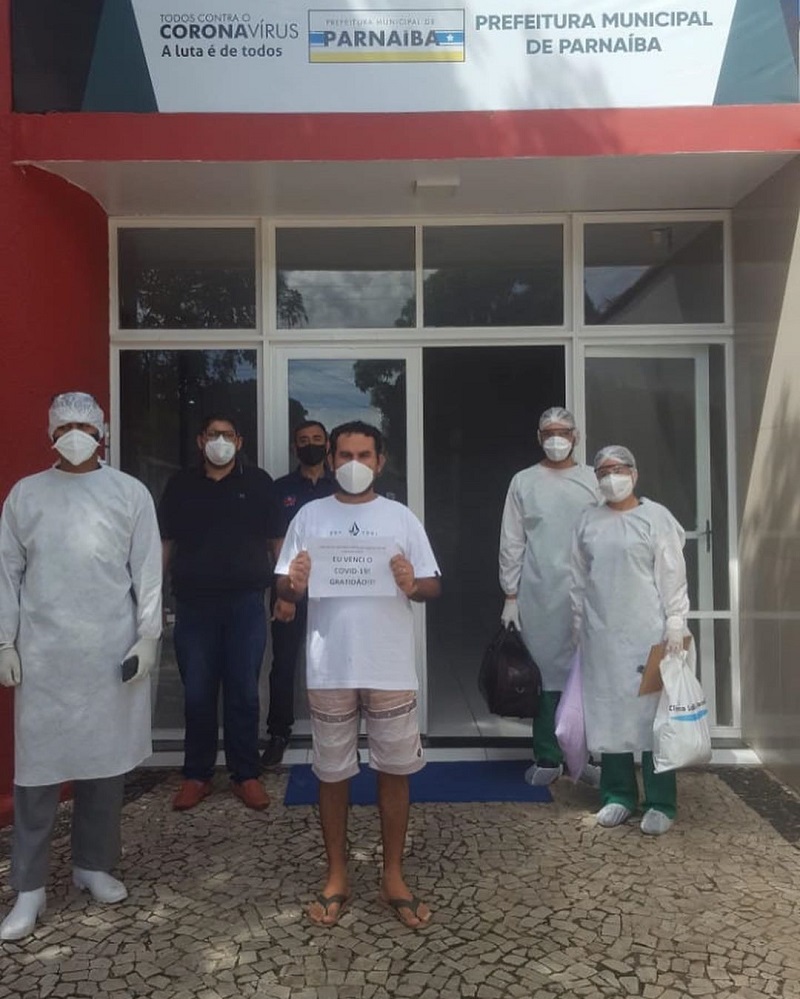 Pedro dos Santos Veras e equipe médica