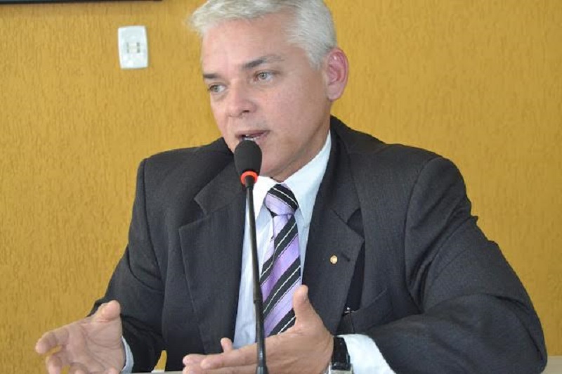 Promotor Cristiano Farias Peixoto