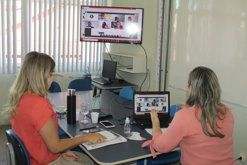 Reunião online com os vereadores da capital