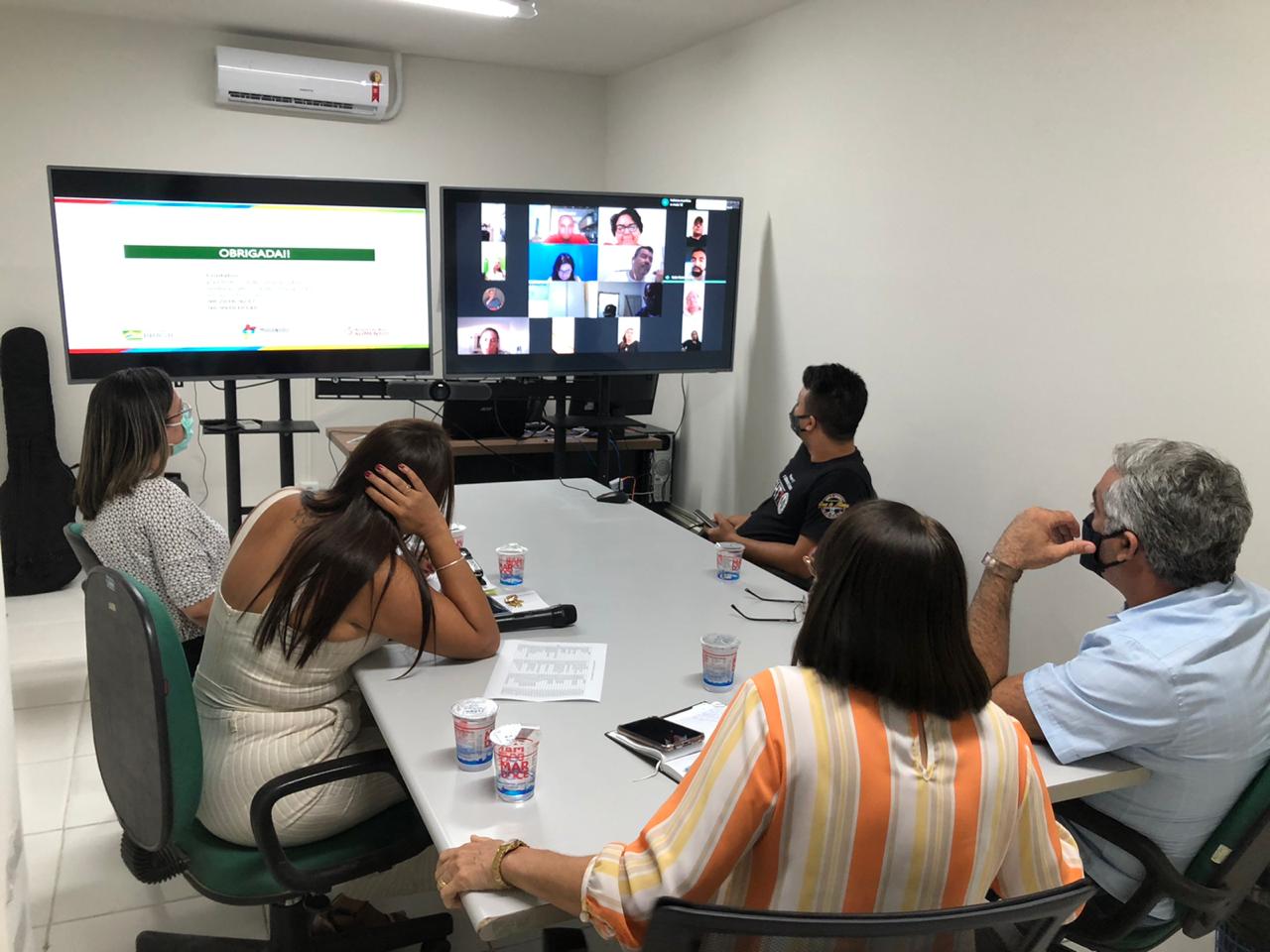 Encontro debateu a adesão de 15 municípios ao PAA-Leite