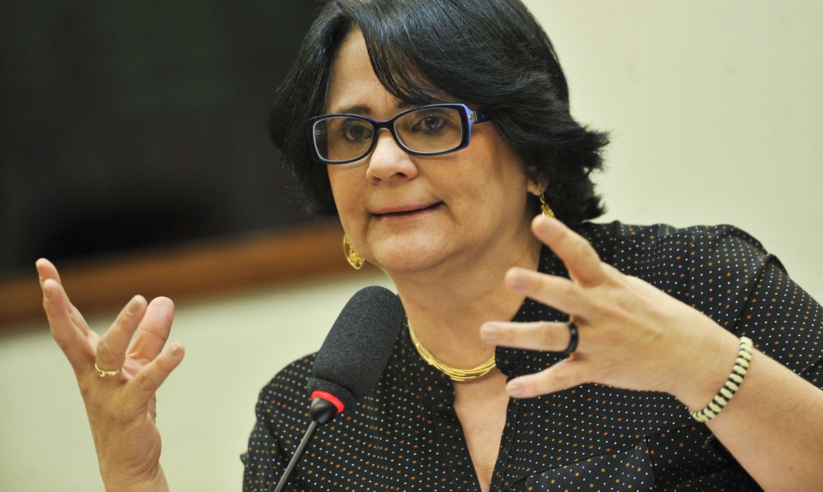 A ministra da Mulher, da Família e dos Direitos Humanos, Damares Alves