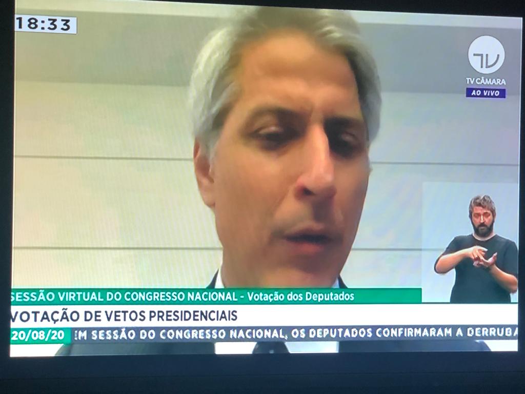 Alessandro Molon - líder do PSB diz que essa lei é inconstitucional porque fere o pacto federativo