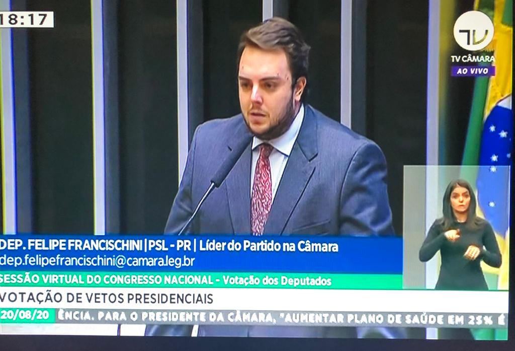 Felipe Francischini - PSL/PR - filho de policial, mas justificou que não poderia deixar de votar com o governo