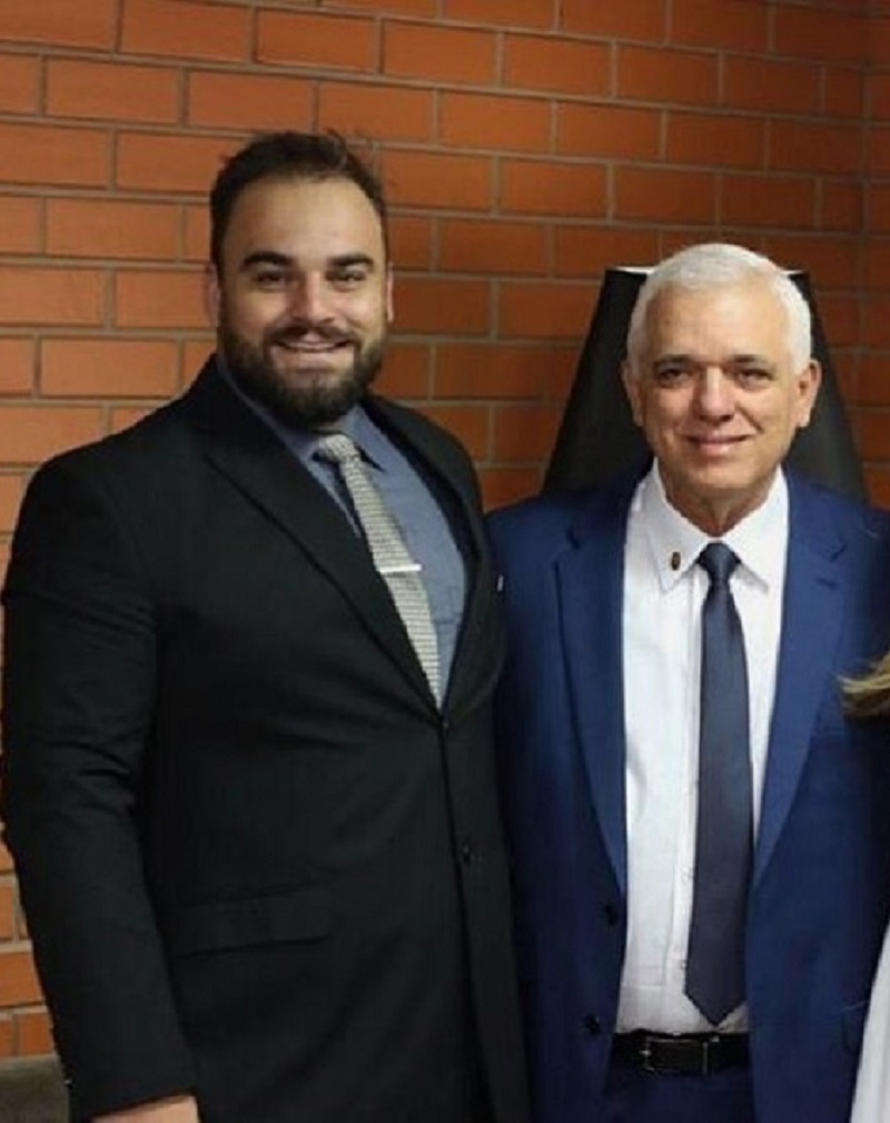 Mikhail Laginski e deputado Themístocles Filho