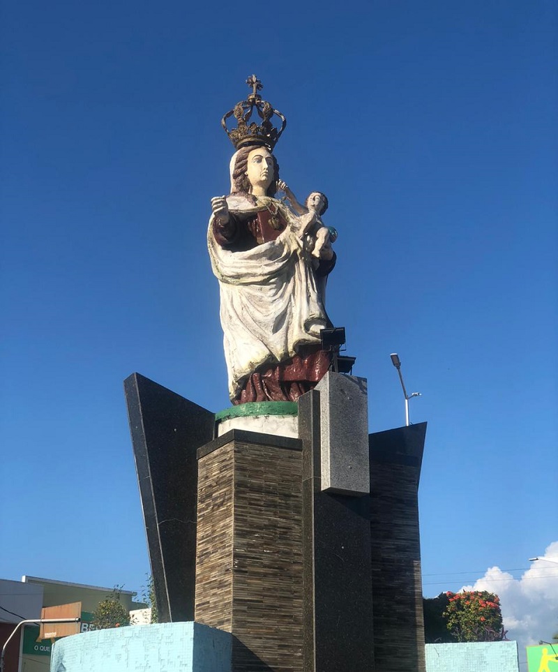 Monumento em homenagem a Nossa Senhora do Carmo, padroeira de Piracuruca-PI