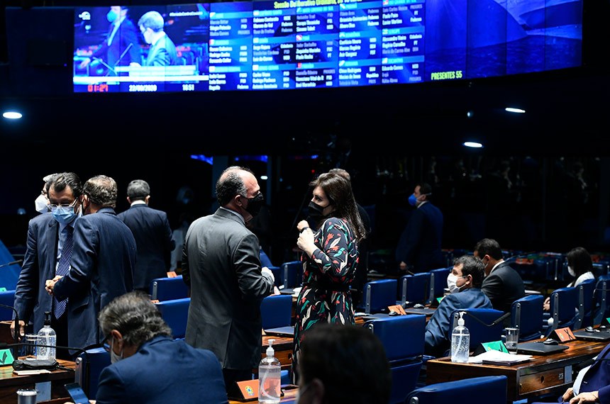 A votação foi unânime pelos senadores presentes à Sessão