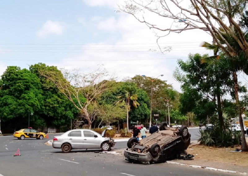 Acidente na Avenida Raul Lopes, em Teresina