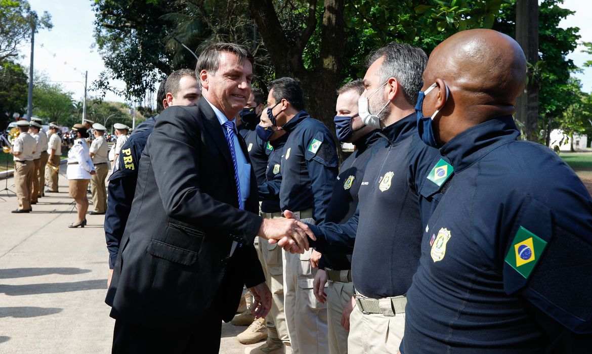 Jair Bolsonaro participou de solenidade de entrega de equipamentos à superintendência da PRF no Rio de Janeiro