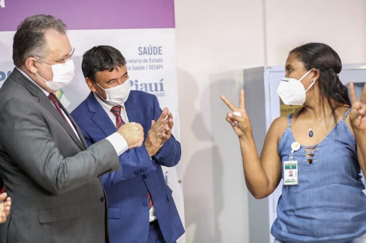 Começa a vacinação no Piauí, e atende aos grupos de prioridade (Foto: Ascom/Governo/PI) Começa a vacinação no Piauí, e atende aos grupos de prioridade (Foto: Ascom/Governo/PI)