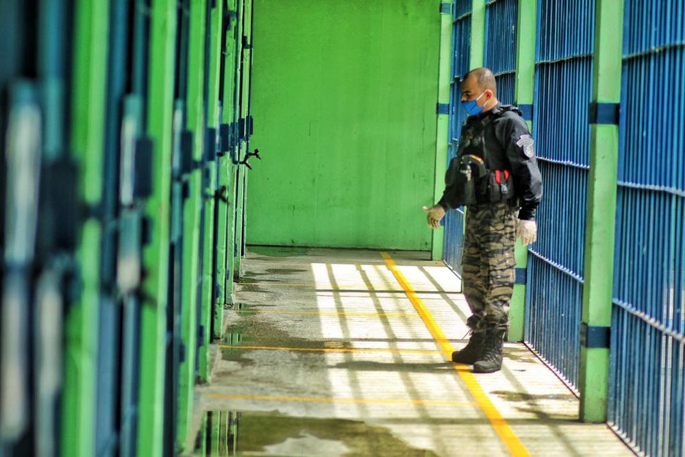 Ex-diretor Ednaldo Santana observa as novas normas de segurança na Custódia (Foto: Divulgação/policiais penais) Ex-diretor Ednaldo Santana observa as novas normas de segurança na Custódia (Foto: Divulgação/policiais penais)