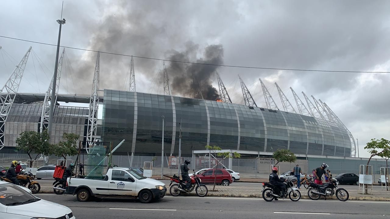 Incêndio na Arena Castelão, em Fortaleza (CE)