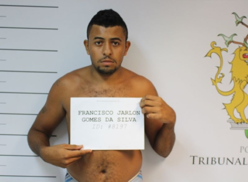 Jarlon Gomes acusado de assalto à mão armada na casa do pai do policial civil Diesy Less, morto por COVID-19