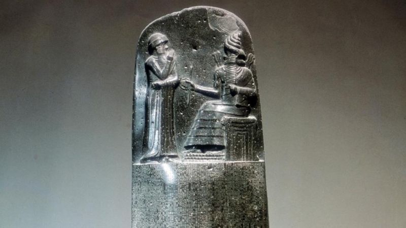 O Código de Hamurabi foi cunhado em uma escultura em pedra
