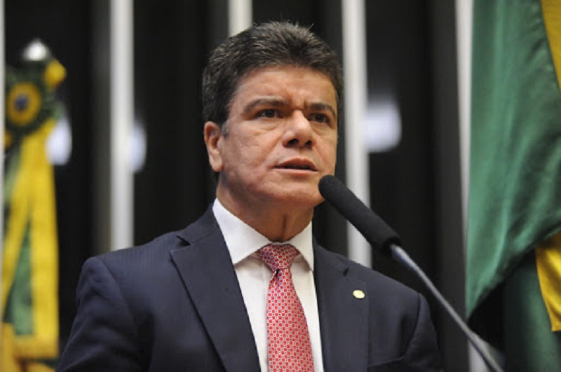 Prefeito eleito de Porto Franco, Deoclides Macedo (PDT)