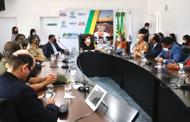 A reunião foi coordenada pela vice-governadora Regina Sousa