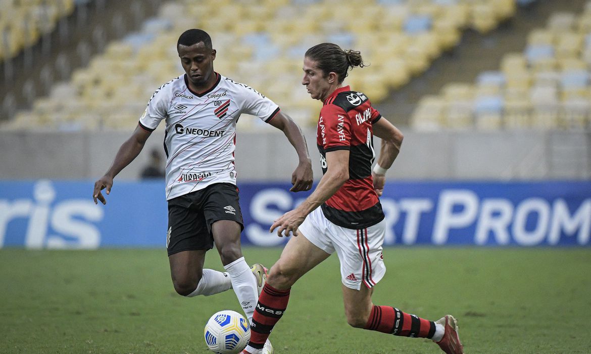 Athletico-PR encara Flamengo