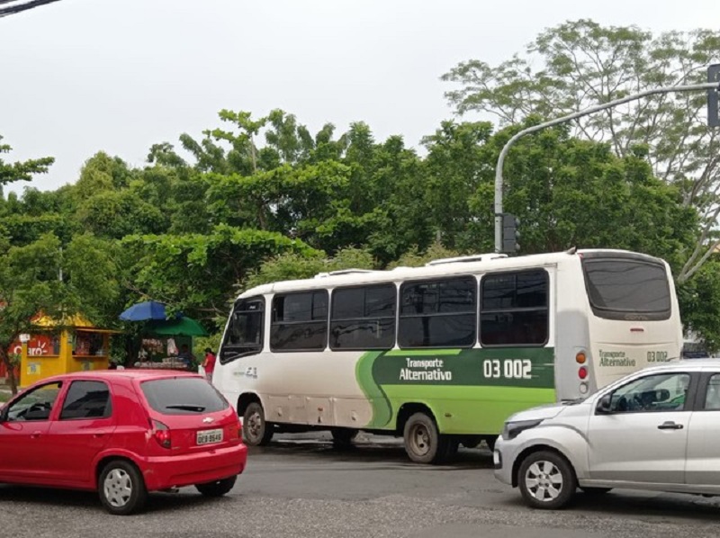 Atualmente as vans fazem trajetos dos bairros a pontos específicos da capitald