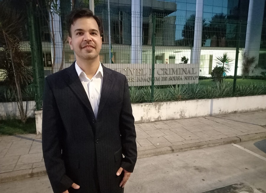 Luís Eduardo de Araújo Sousa é policial penal no Estado do Piauí, Bacharel em Direito e advogado licenciado