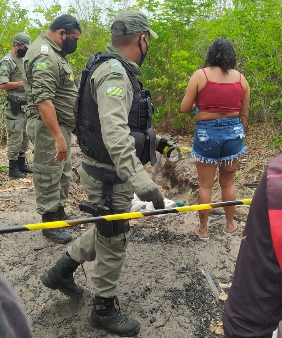 Mulher encontrada morta dentro de buraco em Parnaíba