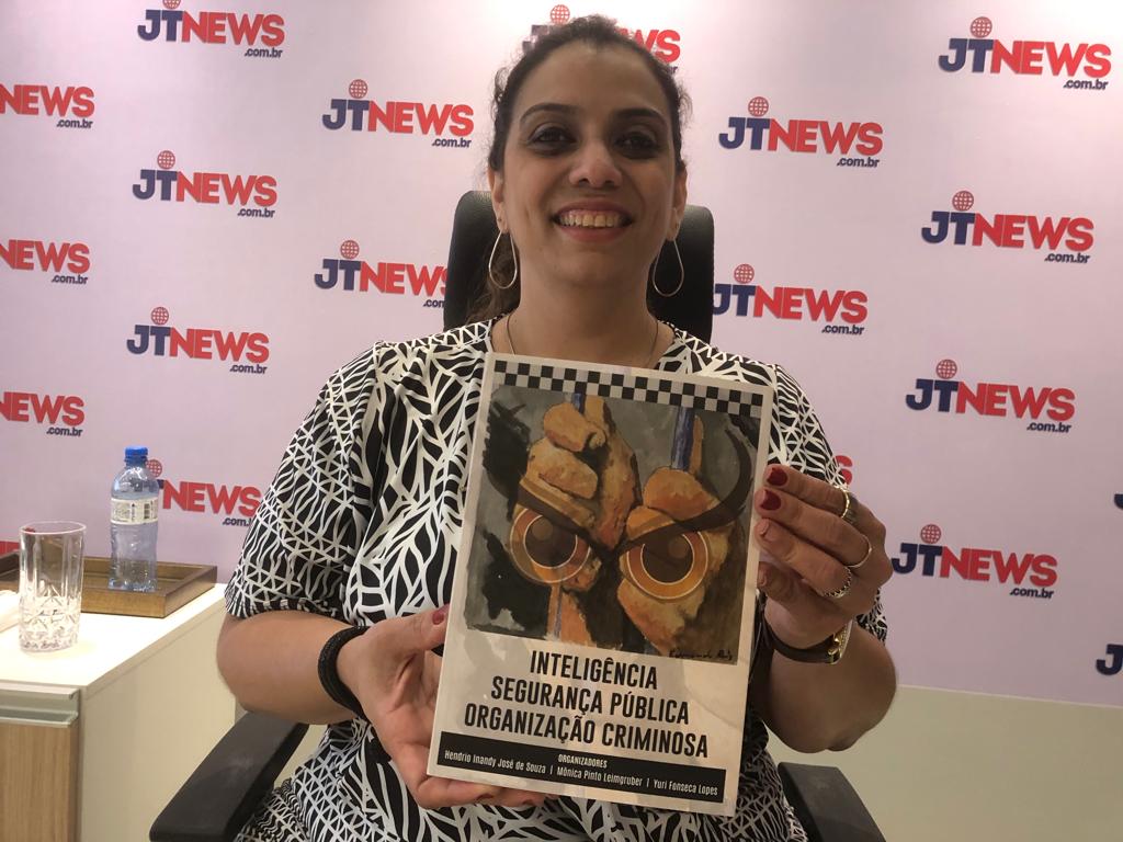 Pesquisadora Mônica Pinto Leimgruber durante visita ao JTNEWS