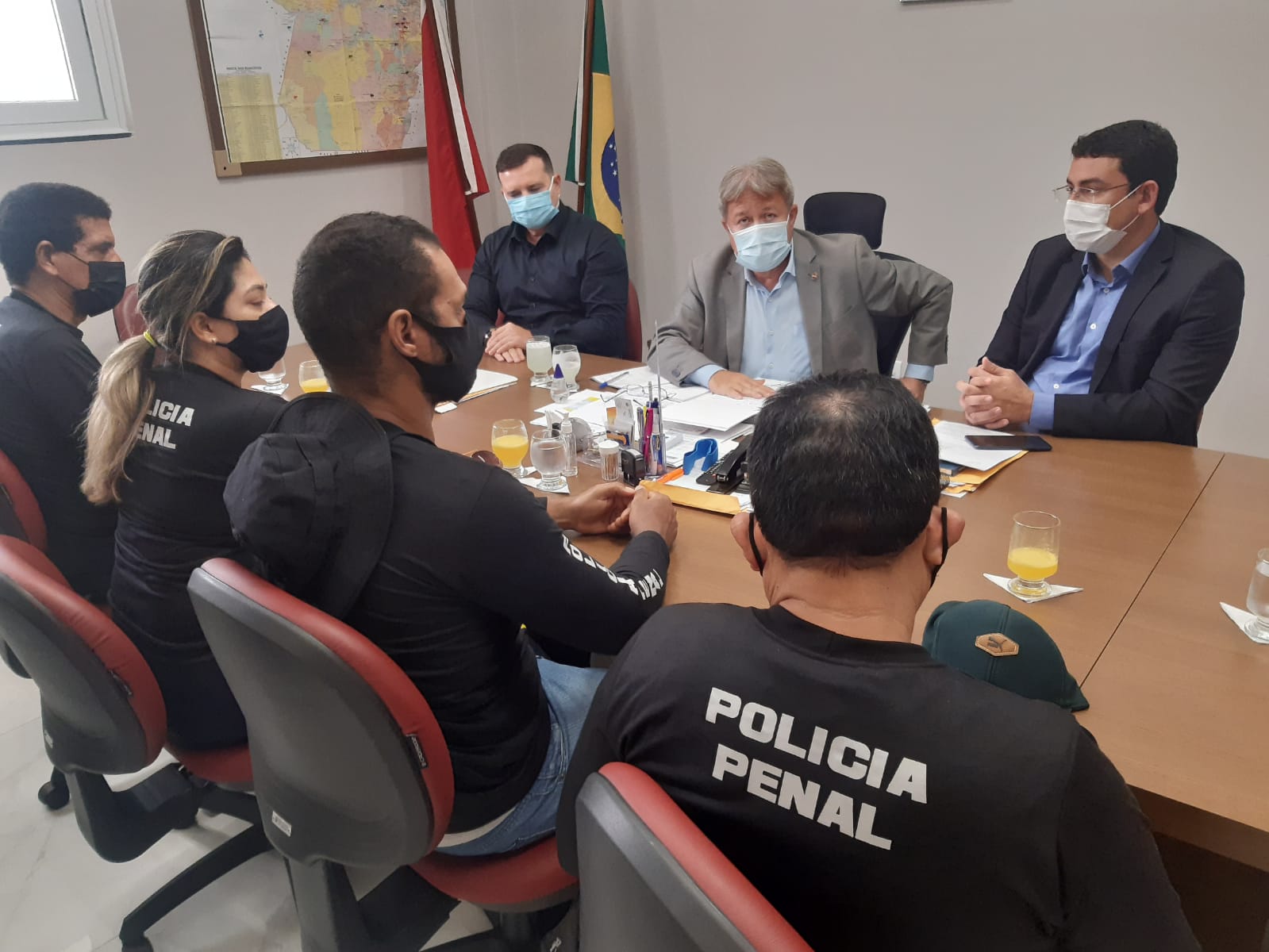 Diretoria do SINPOLPEN-PA, tendo à frente o presidente Rosivan de Jesus, foi recebida por representantes do governador do Pará