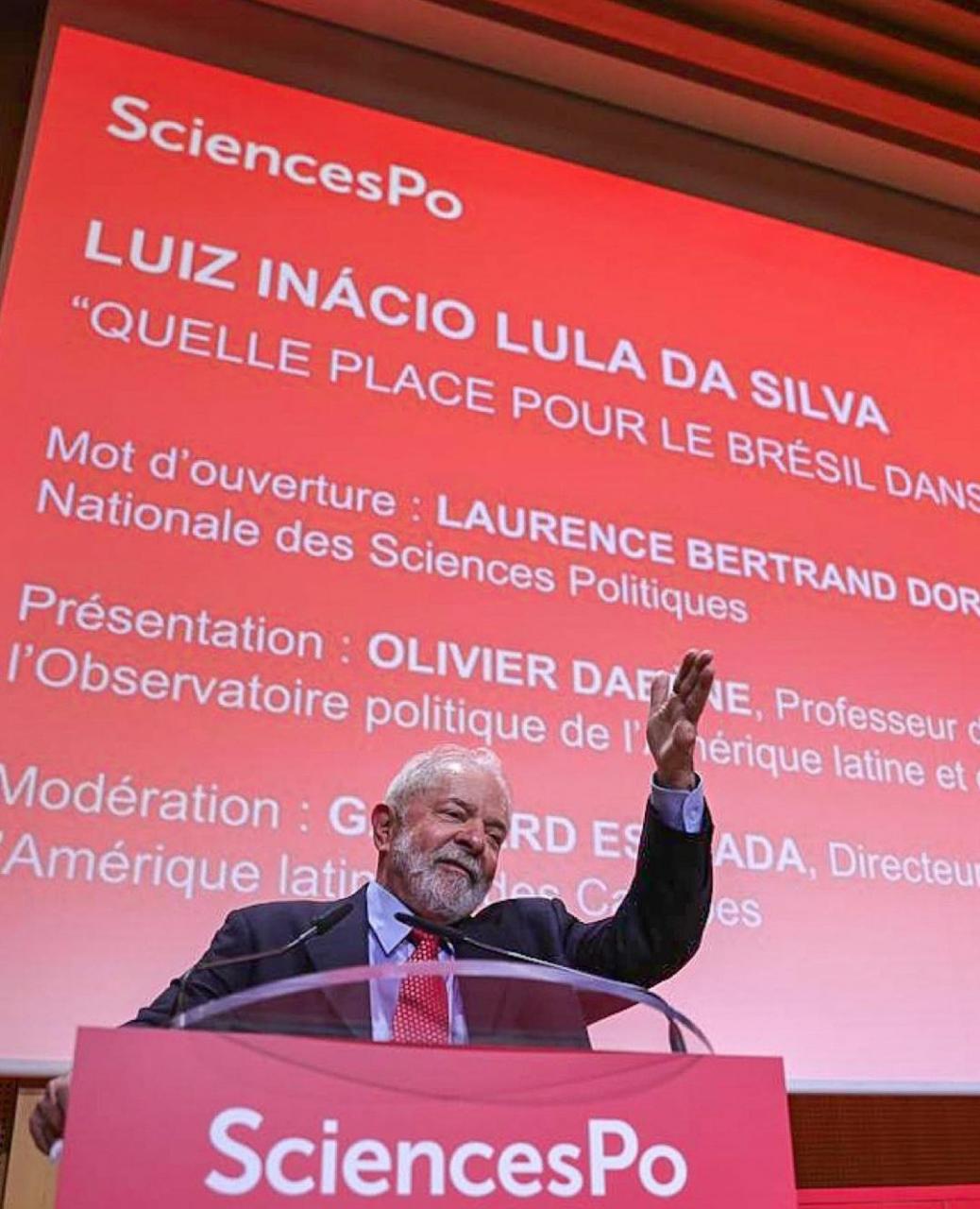 Ex-presidente Lula, durante evento em Paris