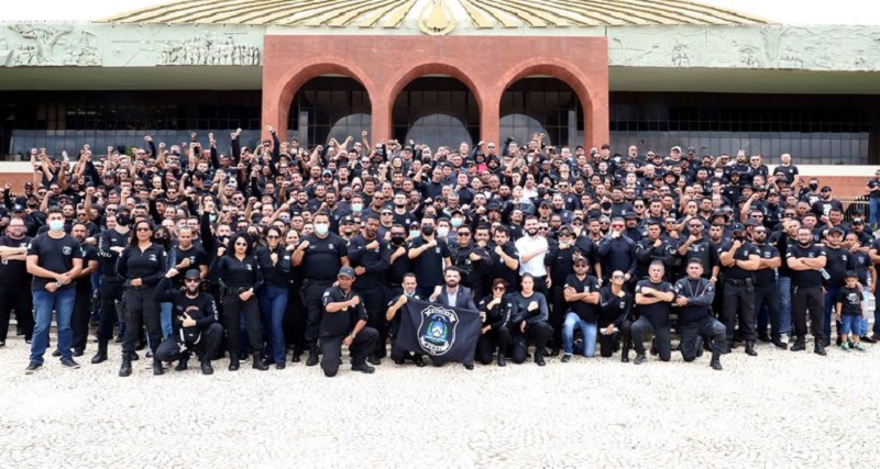 Policiais penais realizaram uma manifestação pela manhã, na frente do Palácio Araguaia