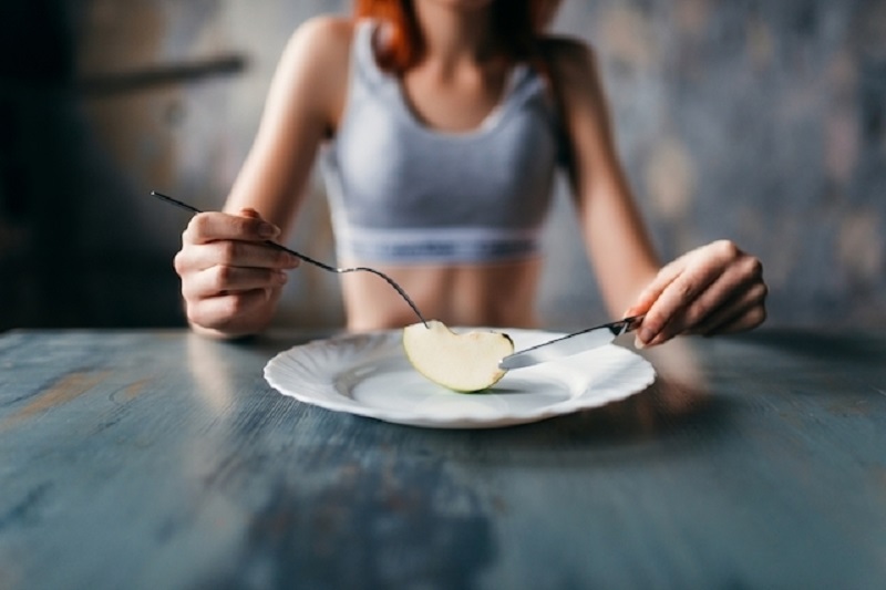 Saber que sinais identificar em uma pessoa com anorexia, é um passo importante para identificar esse distúrbio nas primeiras fases de desenvolvimento