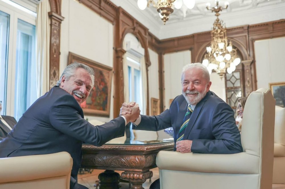 Ex-presidente Lula ao lado do presidente da Argentina, Alberto Fernández (Foto: Instagram/lulaoficial/Ricardo Stuckert)