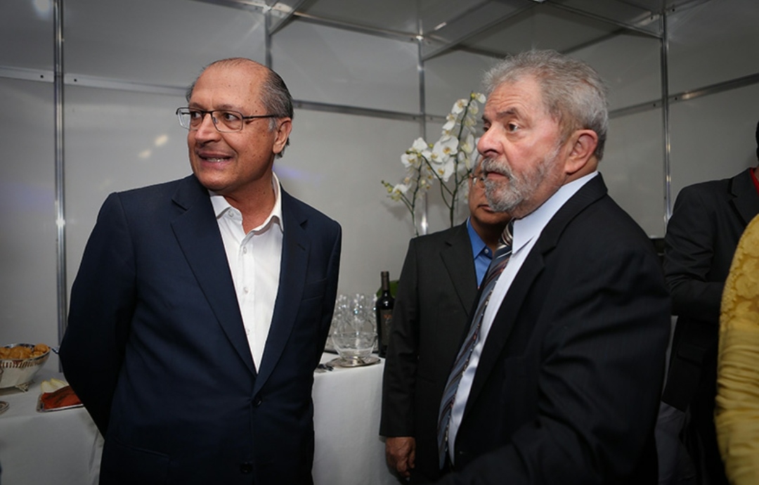 Ex-presidente Lula e o ex-governador de São Paulo Geraldo Alckmin