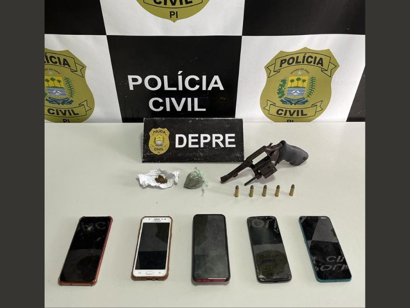 Material apreendido pela polícia