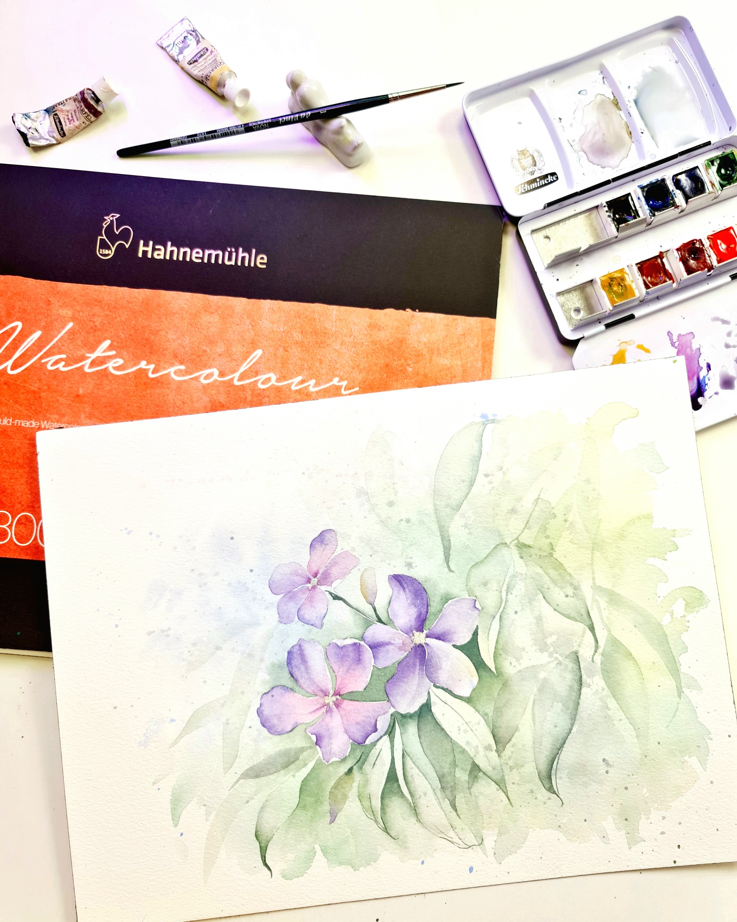 O tutorial de pintura em aquarela que ela fez para a Hahnemühle