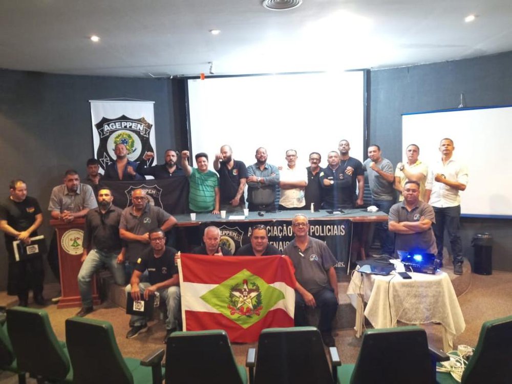 Eleição da nova diretoria da Ageppen-Brasil, ocorrida no último dia 3, no auditório do Sindicato dos Policiais Federais do DF (Foto: Divulgação/Ageppen-Brasil) Eleição da nova diretoria da Ageppen-Brasil, ocorrida no último dia 3, no auditório do Sindicato dos Policiais Federais do DF (Foto: Divulgação/Ageppen-Brasil)