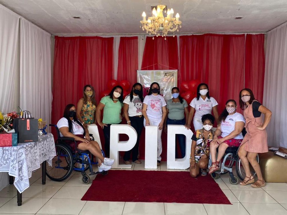 Mães e filhos no café da manhã especial (Foto: JTNEWS/APIDI) Mães e filhos no café da manhã especial (Foto: JTNEWS/APIDI)