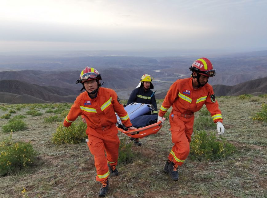 Mais de 1.200 equipes de resgate foram mobilizadas