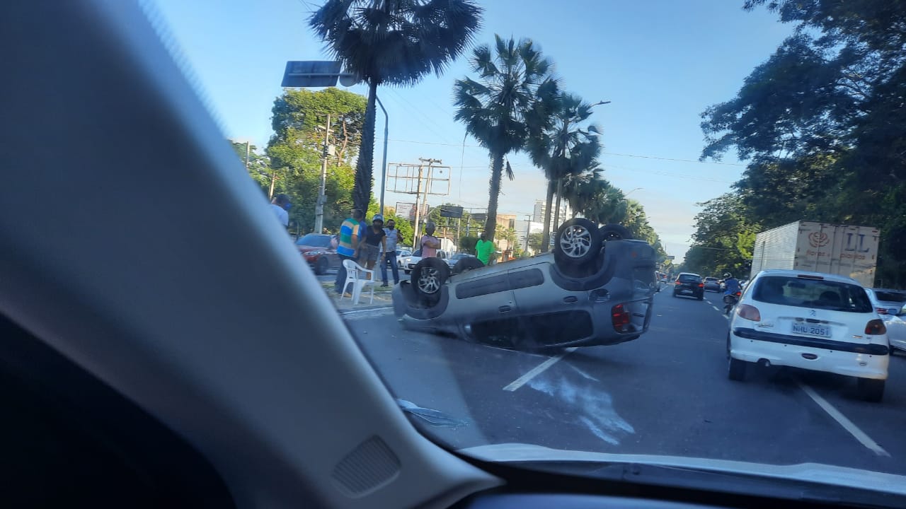 O acidente ocorreu por volta das 7h da manhã