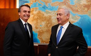 Bolsonaro sendo recebido por Benjamin Netanyahu em Israel