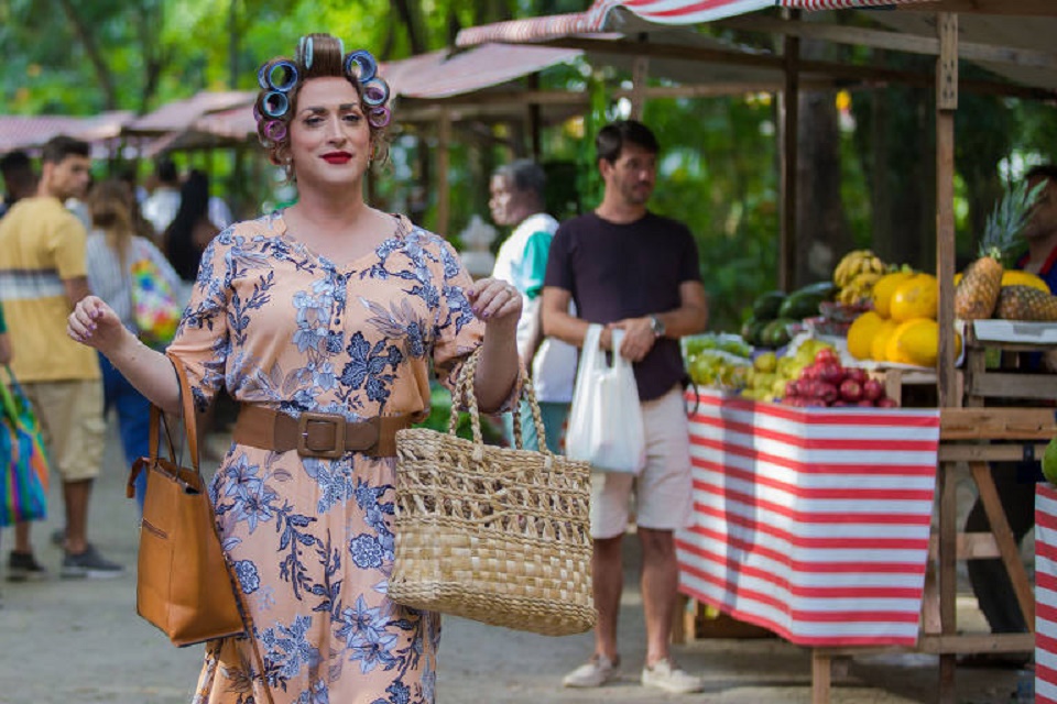 Dona Hermínia, protagonista do filme interpretada por Paulo Gustavo, é inspirada no mãe do ator