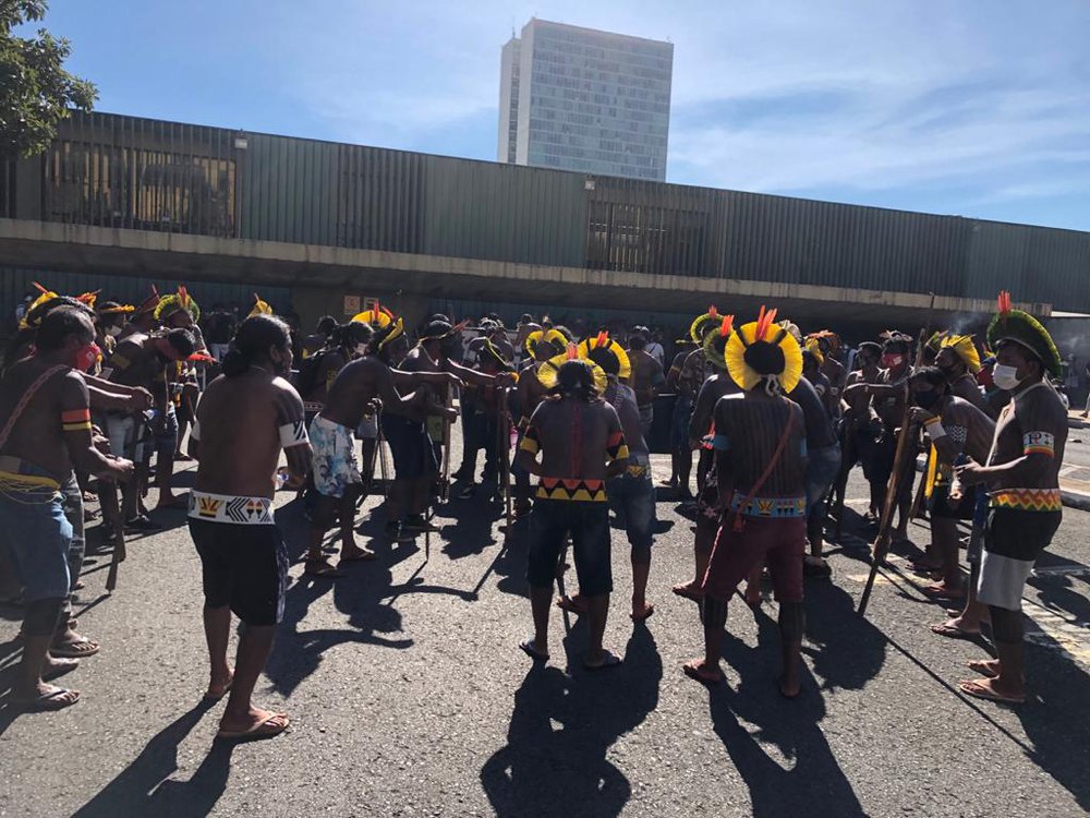 Segundo um dos líderes indígenas, o movimento será mantido até a derrubada da proposta (Foto: Jacinto Teles/JTNEWS) Segundo um dos líderes indígenas, o movimento será mantido até a derrubada da proposta (Foto: Jacinto Teles/JTNEWS)