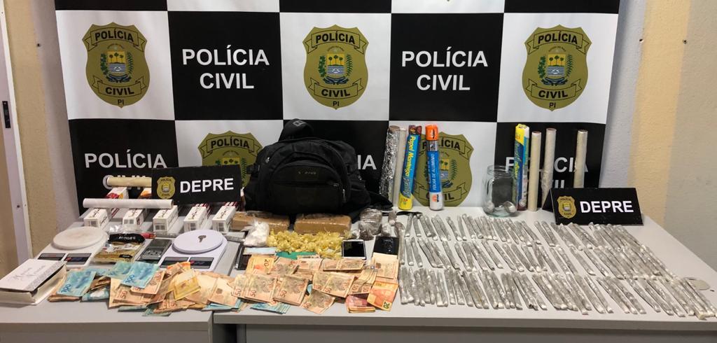 Drogas apreendidas pelos policiais