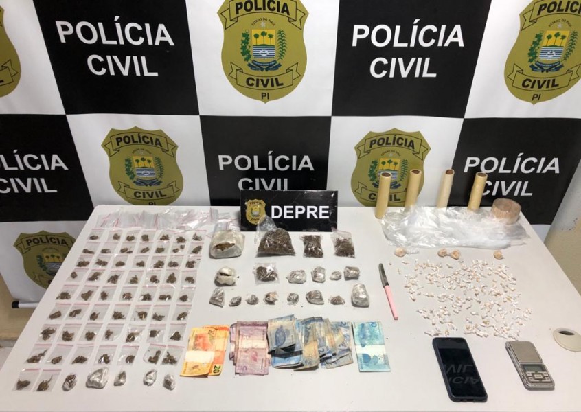 Drogas apreendidas pelos policiais