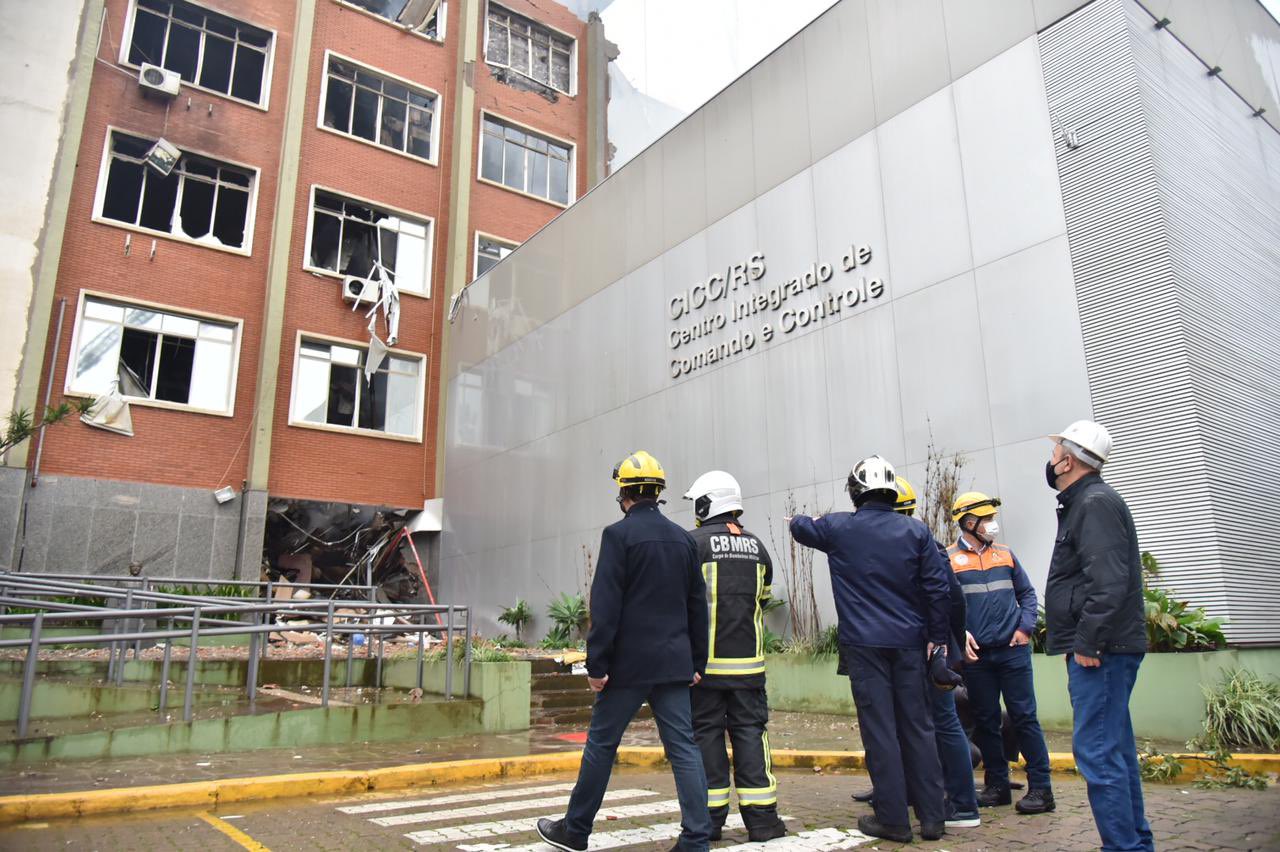 Fogo destruiu sede da Secretaria de Segurança Pública nesta madrugada