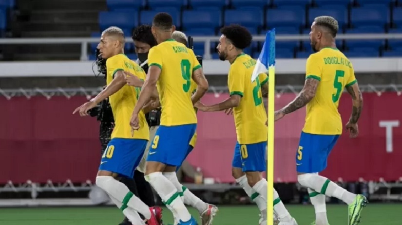 Jogadores da seleção brasileira comemoram gol de Richarlison contra a Alemanha
