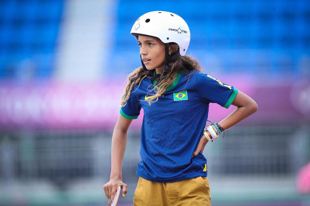 Rayssa Leal, a fadinha, ganhou prata na final feminina de skate nesta madrugada