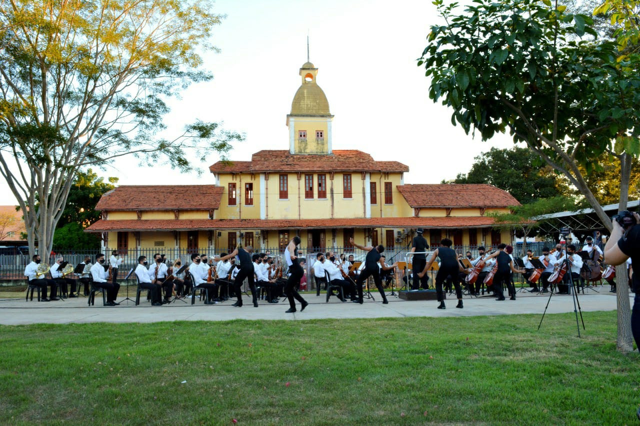 Balé da Cidade de Teresina e a Orquestra Sinfônica